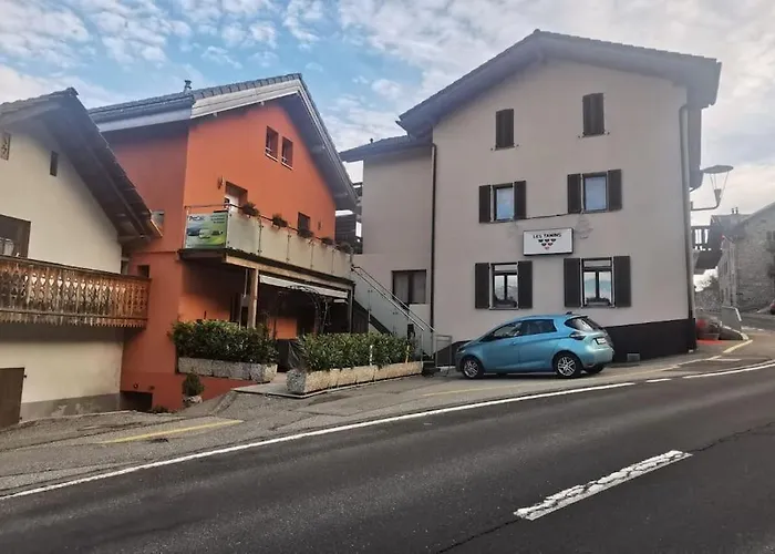 アパート Premium A Salins *